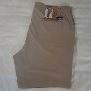 Eddie Bauer Tan Flat Front Men's Shorts